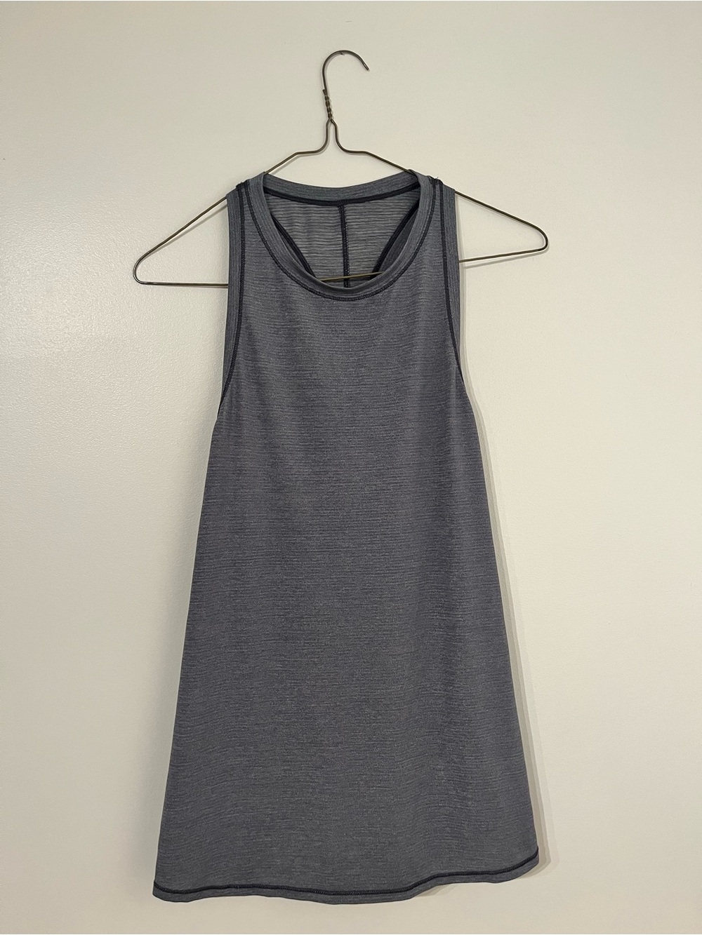 lululemon athletica Women's Sleeveless Tank in Heather Navy